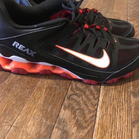 Nikes - Picture 5 of 5